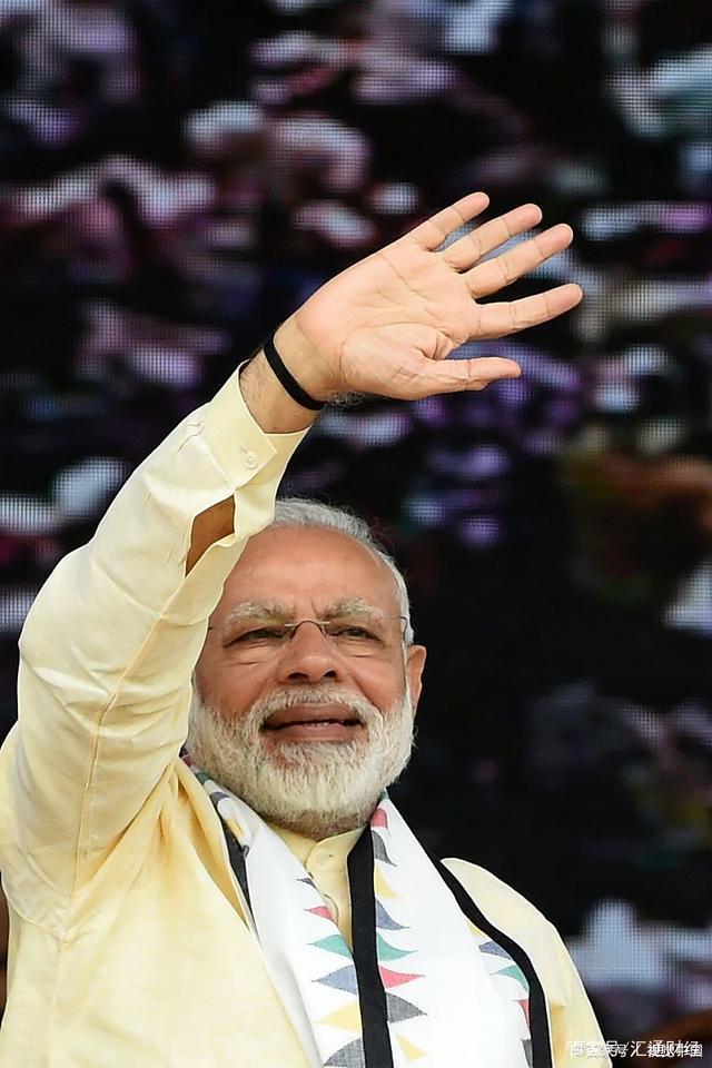 包含今晚法兰克福官宣签约：NBA总决赛节点到来；压力陡增；医务组通报恢复的词条